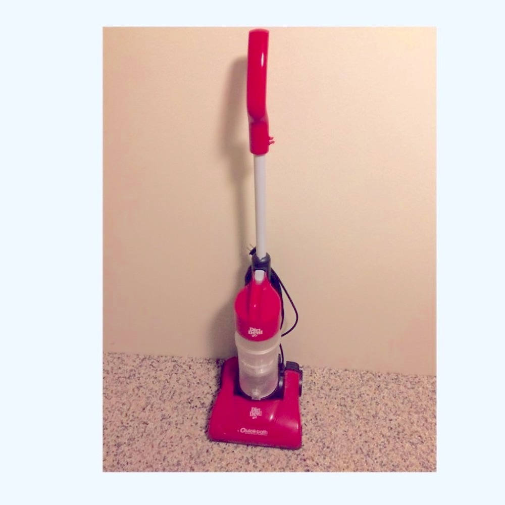 Dirt Devil Red Vacuum Cleaner